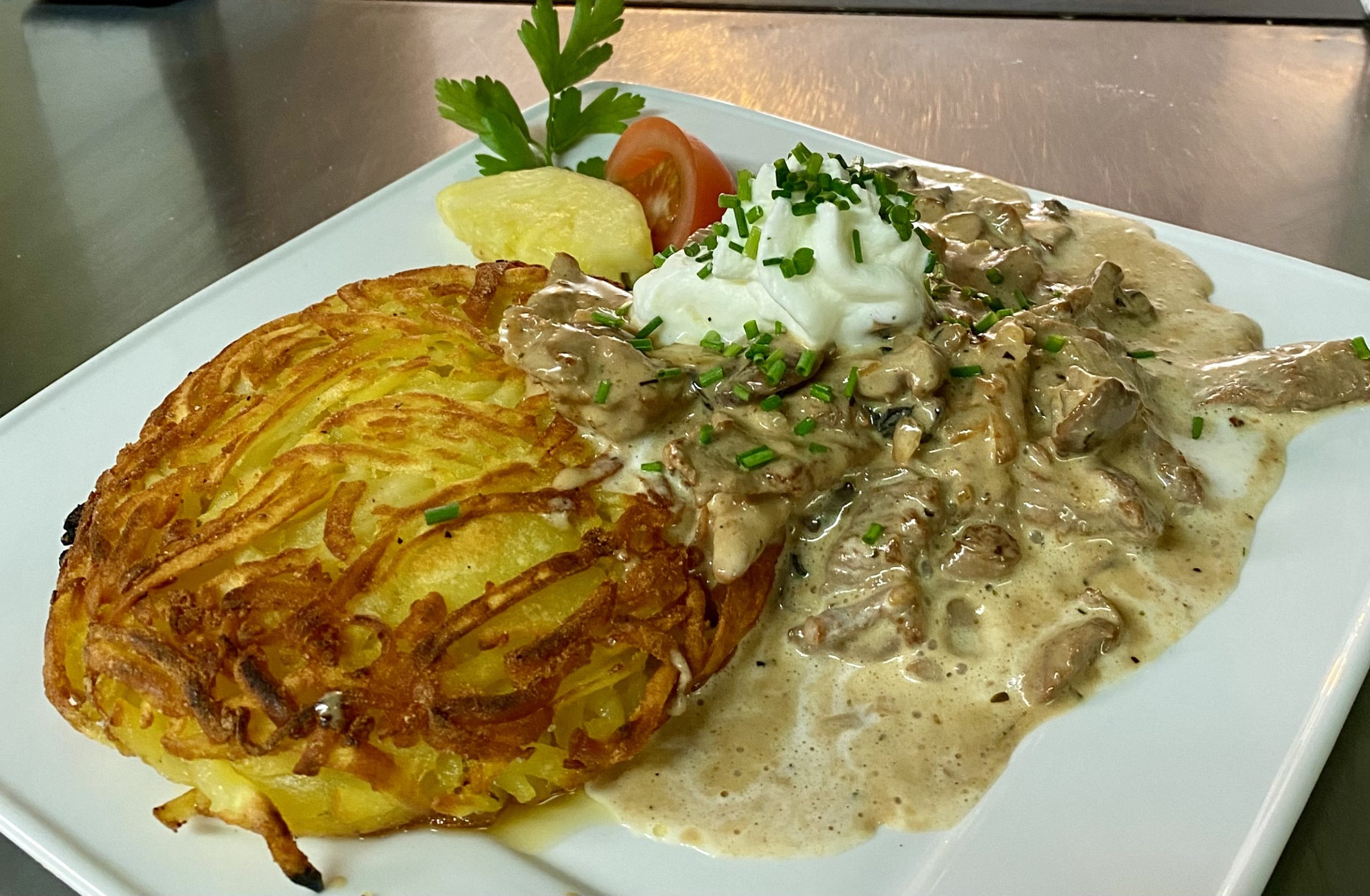 Restaurant Traube-St.Georgen | Kalbs Geschnetzeltes