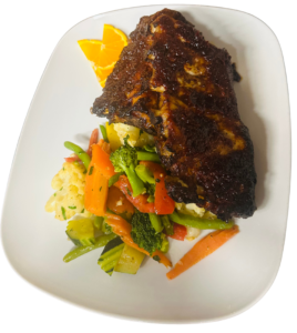 Spareribs langsam Sous-Vide gegart an Hausgemachter BBQ Sauce im Ofen vollendet